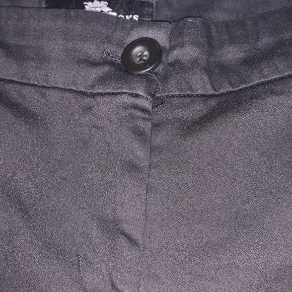 Karen Brooks Women Black Bermuda Shorts, Size 10 - Picture 2 of 4